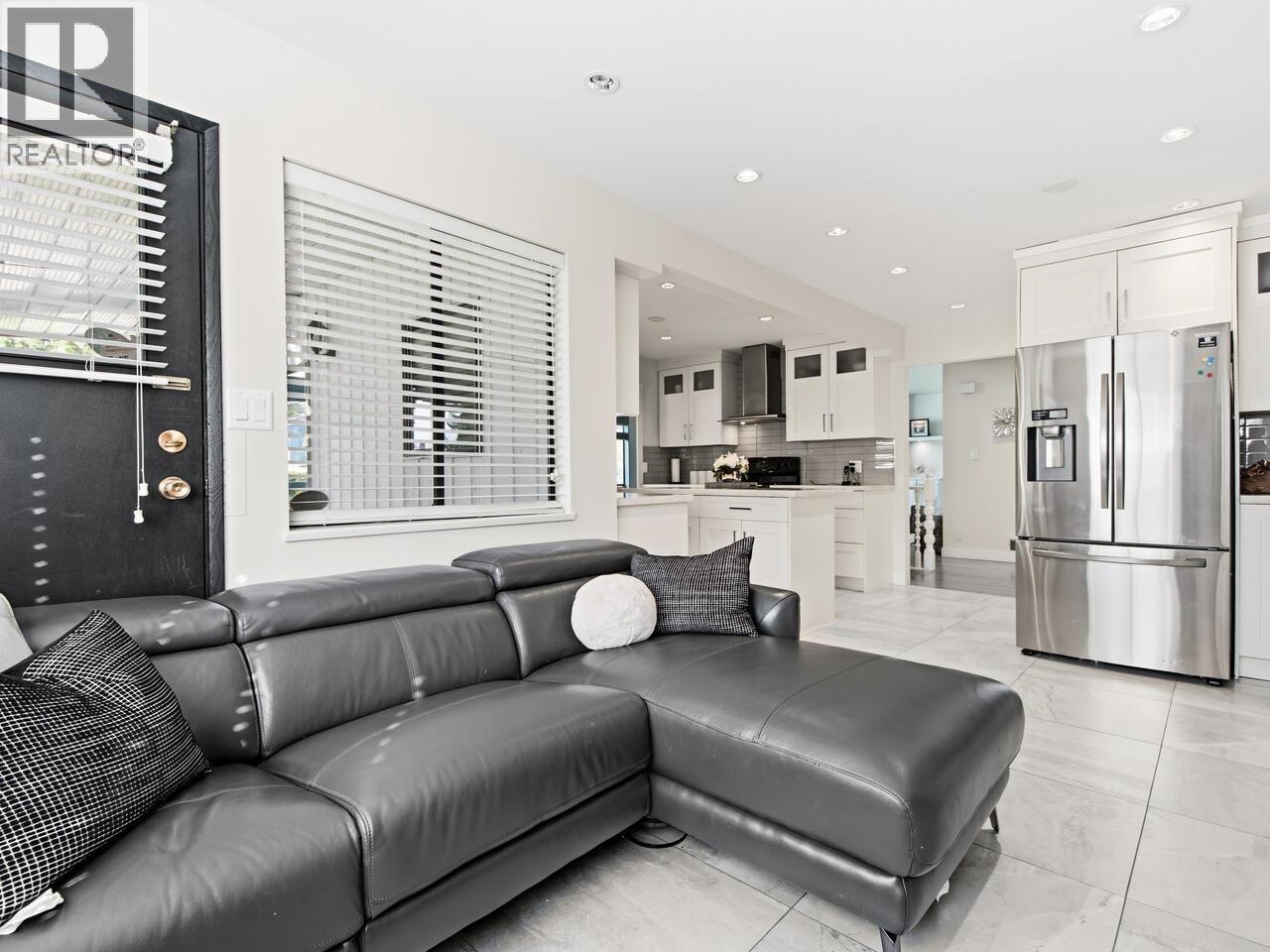 7640 Lawrence Drive, Burnaby, British Columbia  V5A 1T6 - Photo 13 - R3095464