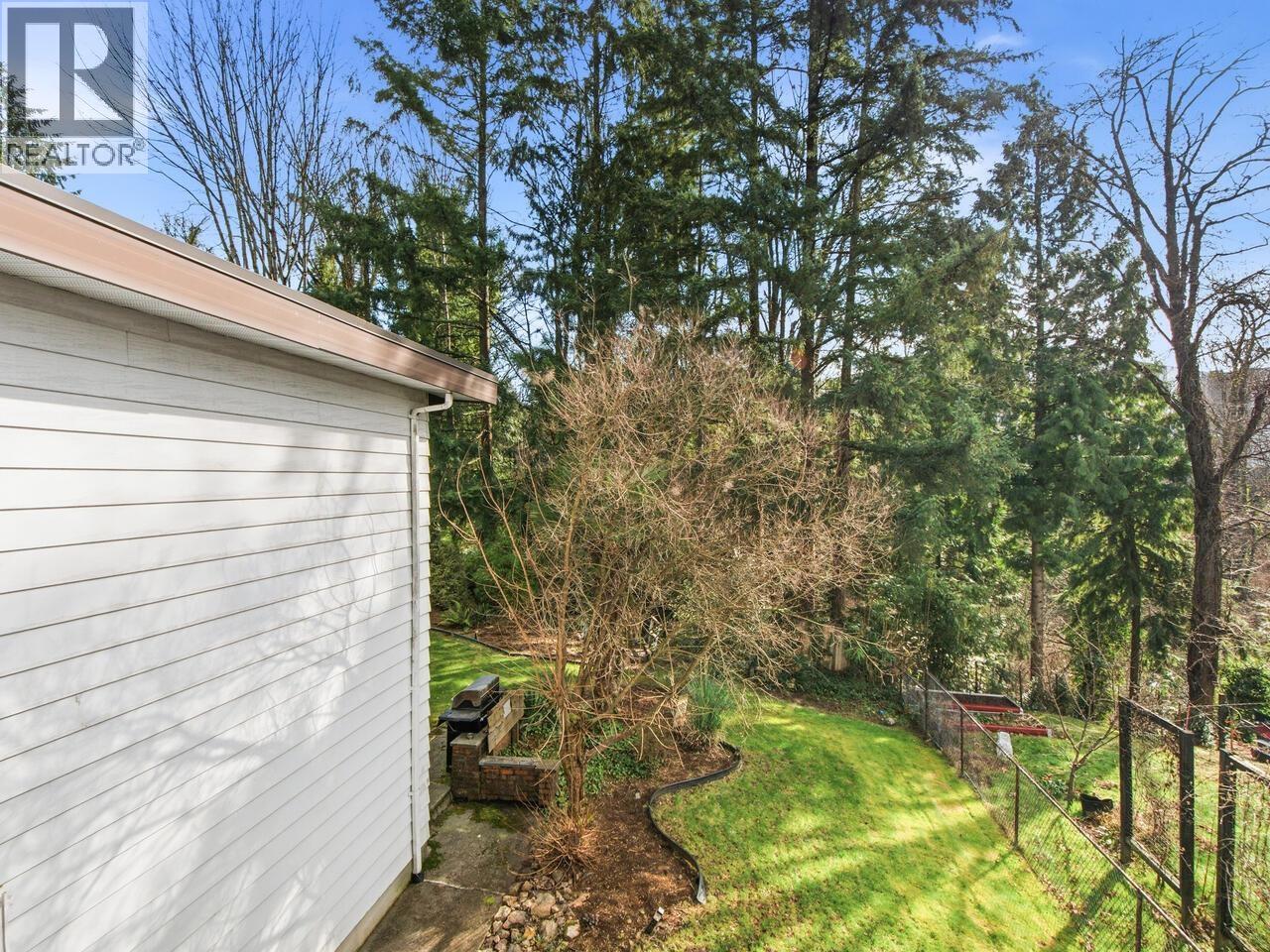 7640 Lawrence Drive, Burnaby, British Columbia  V5A 1T6 - Photo 36 - R3095464