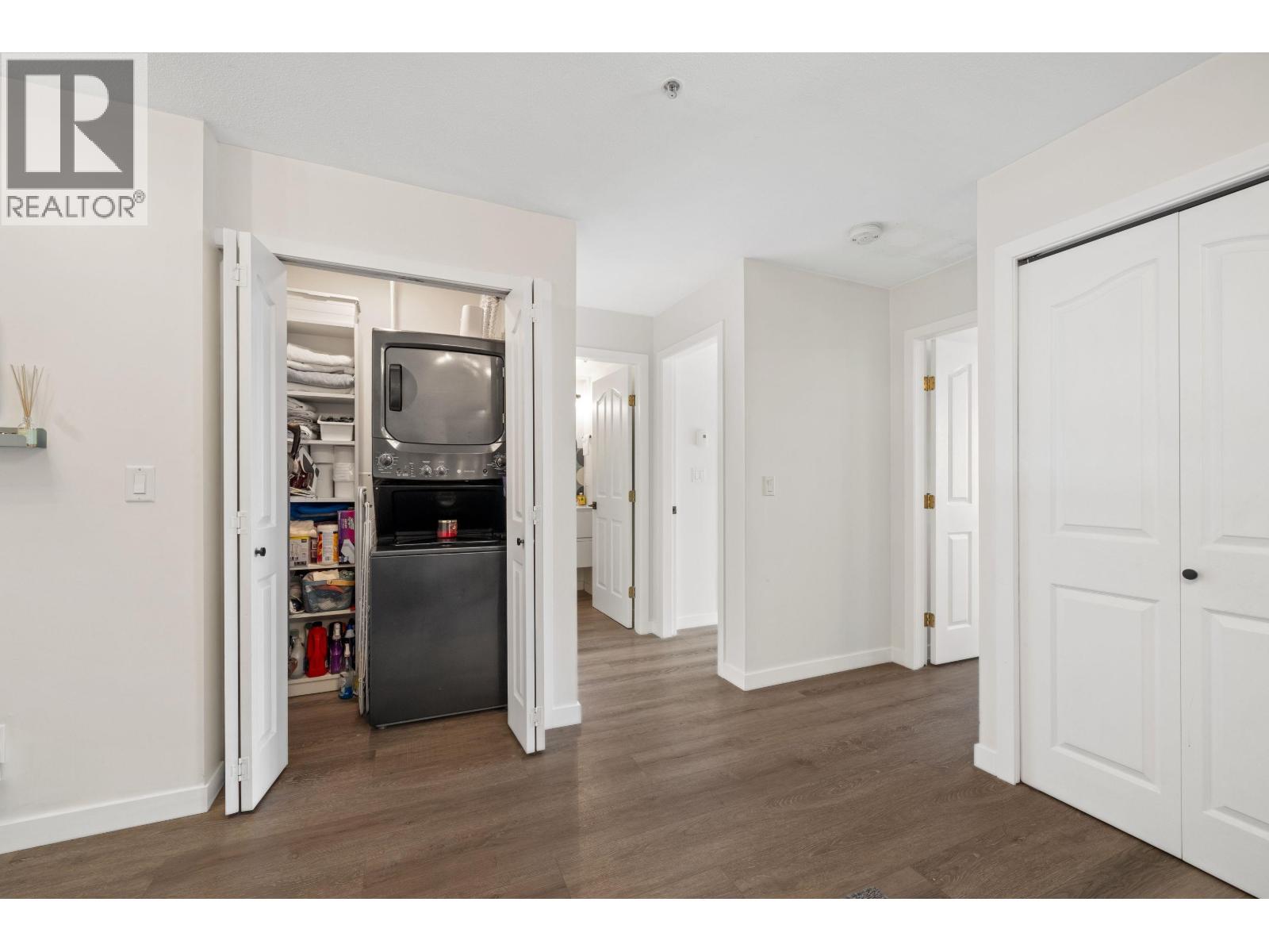 203 202 Mowat Street, New Westminster, British Columbia  V3M 4B2 - Photo 11 - R3094930