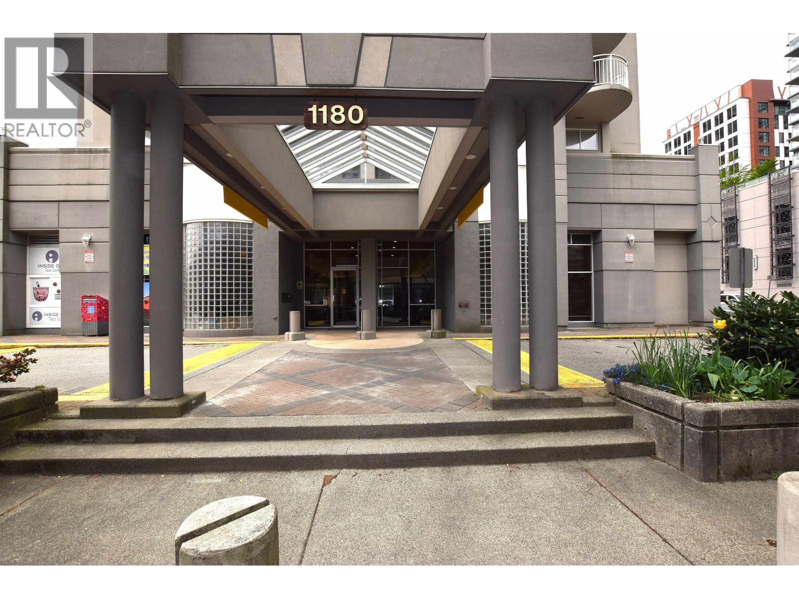 1105 1180 Pinetree Way, Coquitlam, British Columbia  V3B 7L2 - Photo 2 - R3095737