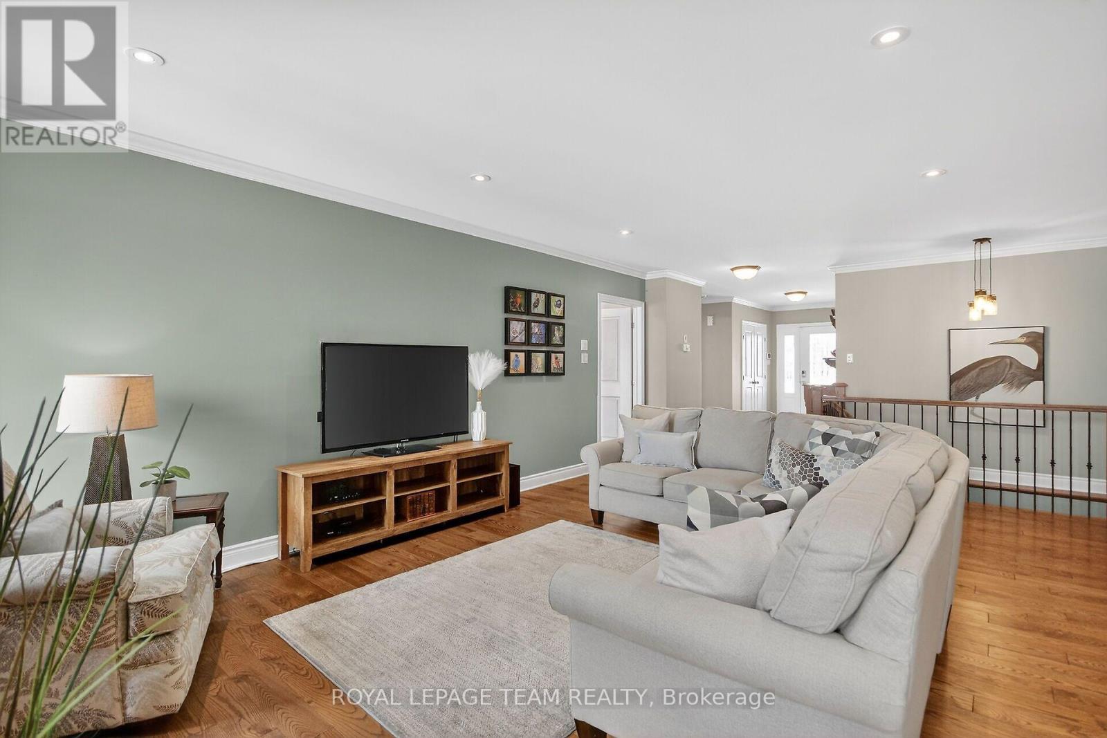 49 Dulmage Crescent, Carleton Place, Ontario  K7C 0E5 - Photo 10 - X12842024