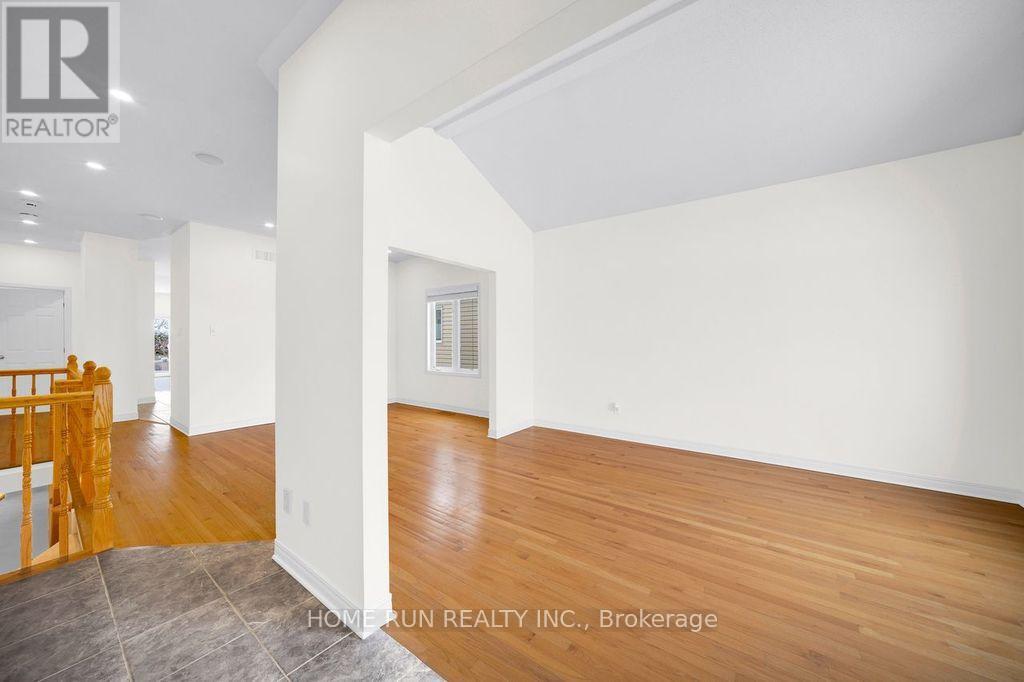 265 Colbert Crescent, Ottawa, Ontario K1V 2C7 - Photo 5 - X12842040