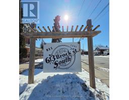 613 BROCK STREET S, Whitby, Ontario