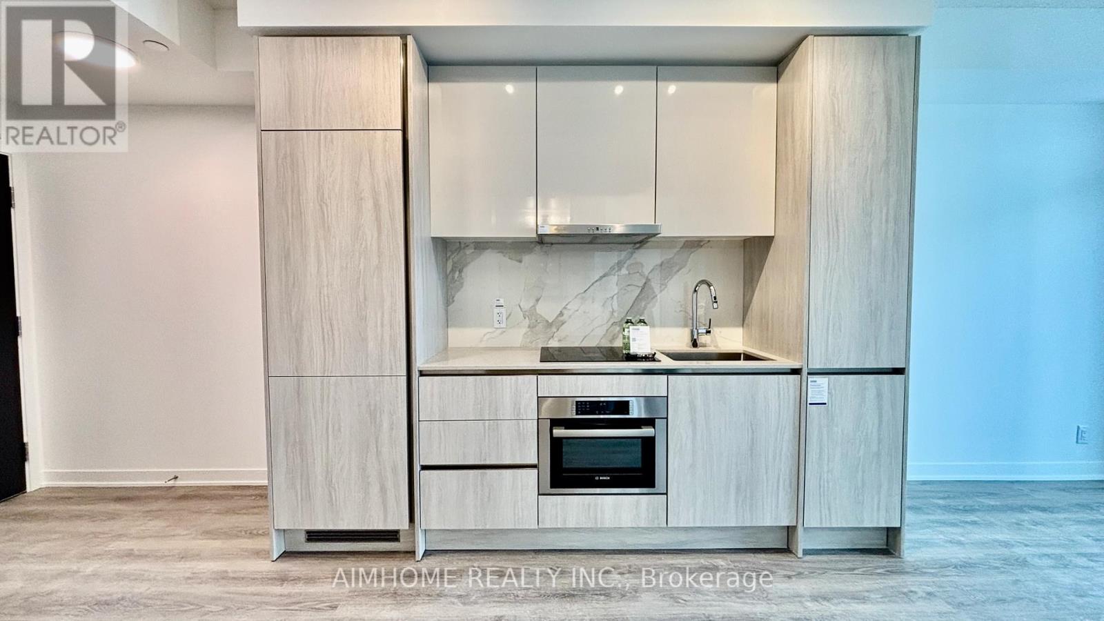 2916 - 180 Front Street E, Toronto, Ontario  M5A 1E6 - Photo 6 - C12842026