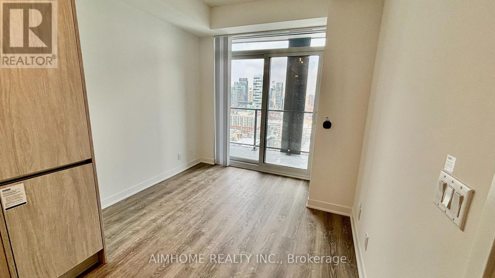 2916 - 180 Front Street E, Toronto, Ontario  M5A 1E6 - Photo 9 - C12842026