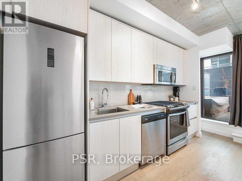 608 - 111 Bathurst Street, Toronto, Ontario  M5V 0M9 - Photo 14 - C12842048