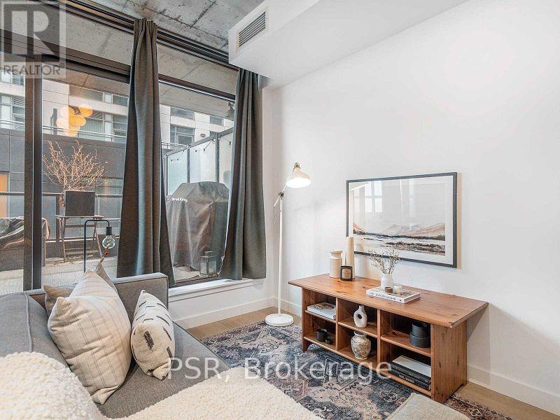 608 - 111 Bathurst Street, Toronto, Ontario  M5V 0M9 - Photo 15 - C12842048