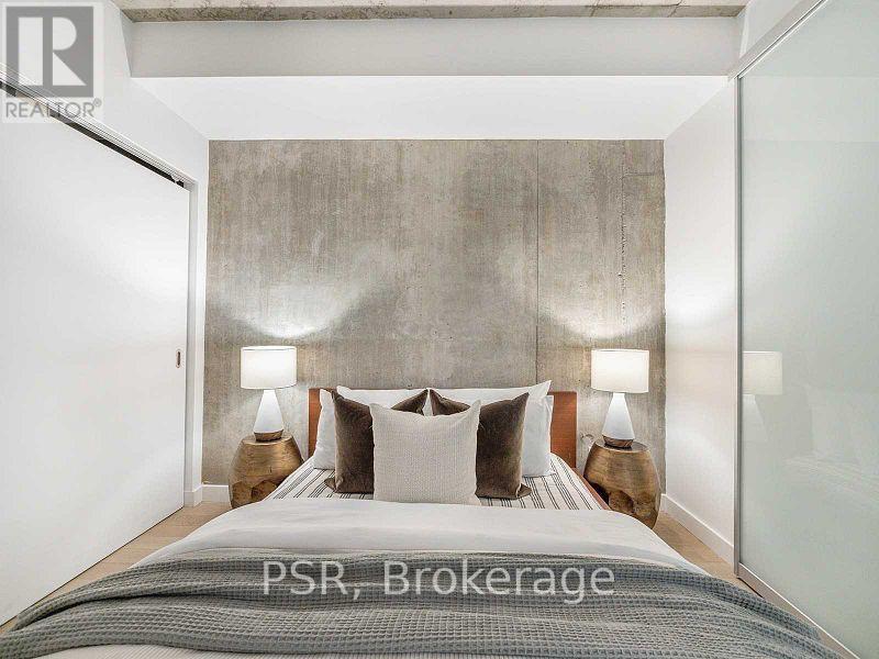 608 - 111 Bathurst Street, Toronto, Ontario  M5V 0M9 - Photo 6 - C12842048