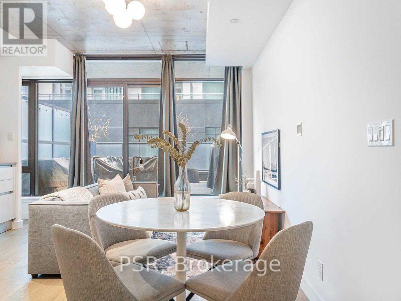 608 - 111 Bathurst Street, Toronto, Ontario  M5V 0M9 - Photo 9 - C12842048