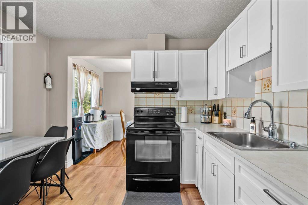 2220 38 Street Sw, Calgary, Alberta T3E 3E2 - Photo 8 - A2276035