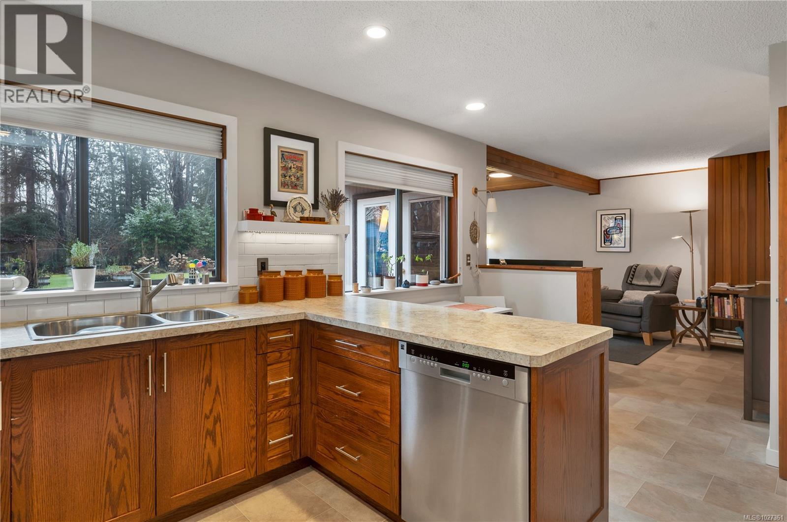 103 Redonda Way, Campbell River, British Columbia  V9H 1J4 - Photo 8 - 1027361