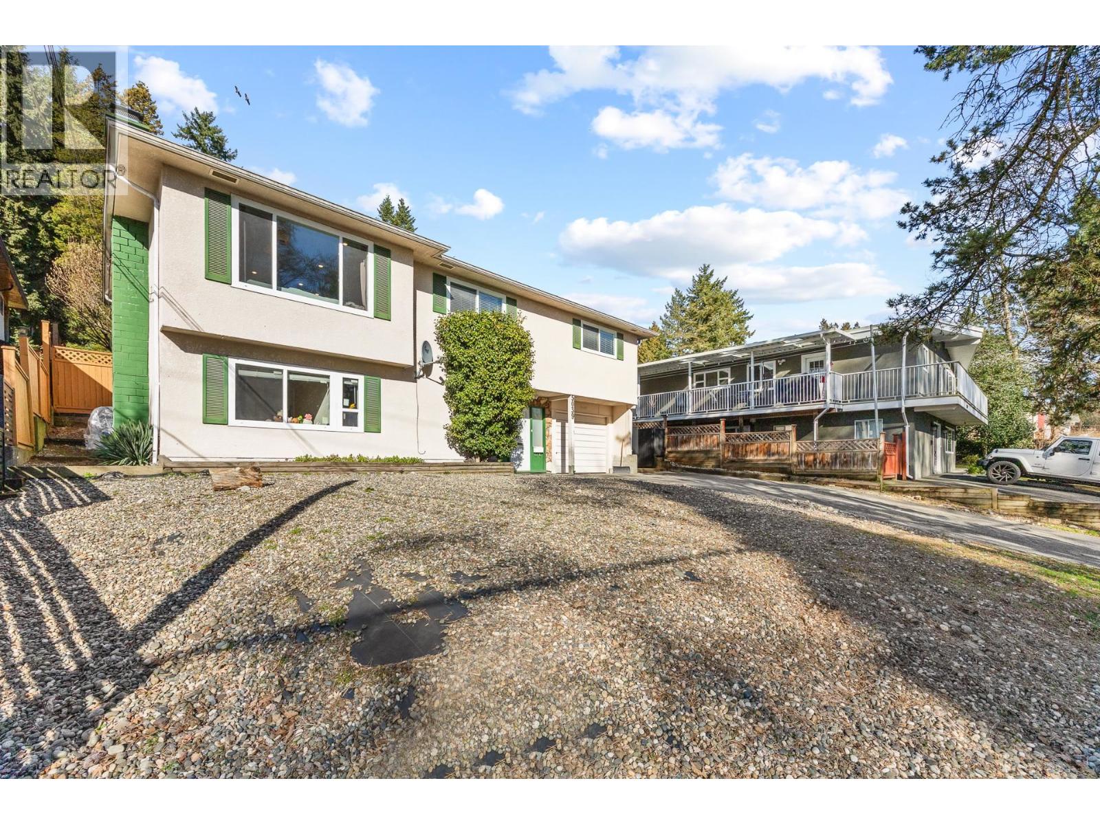 5039 Marine Drive, Burnaby, British Columbia  V5J 3G5 - Photo 4 - R3095159