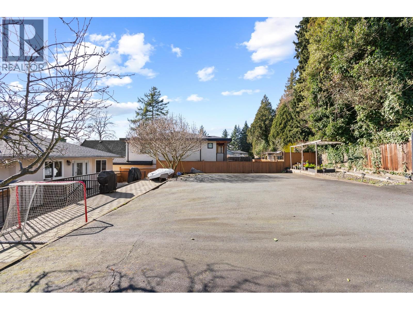 5039 Marine Drive, Burnaby, British Columbia  V5J 3G5 - Photo 40 - R3095159