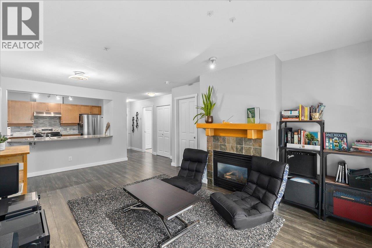 207 15 Smokey Smith Place, New Westminster, British Columbia  V3L 5V7 - Photo 5 - R3095606