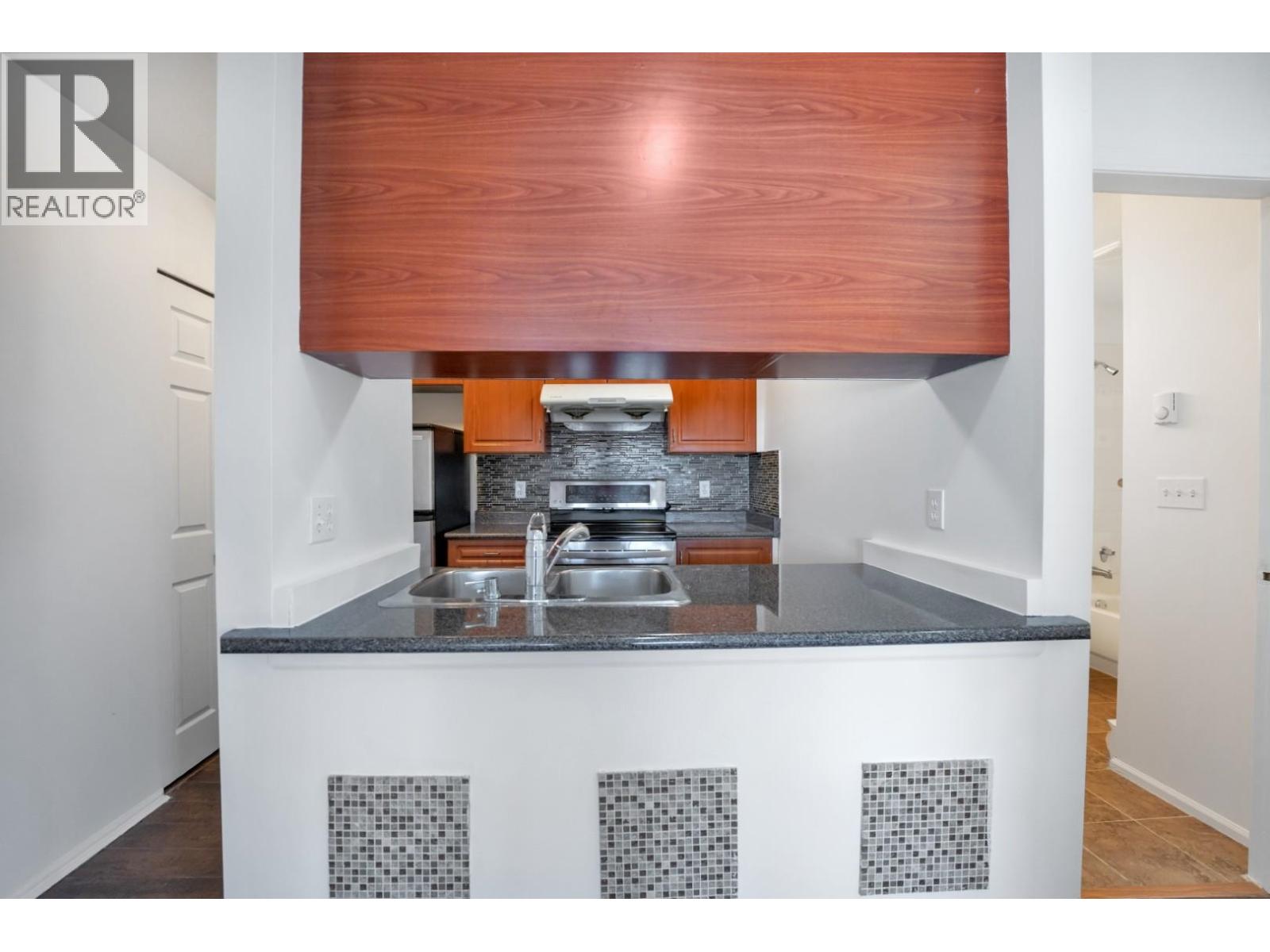 12 1328 W 73rd Avenue, Vancouver, British Columbia  V6P 3E7 - Photo 8 - R3095408