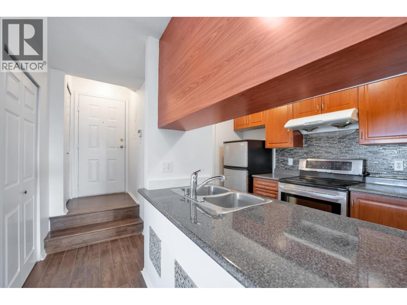 12 1328 W 73rd Avenue, Vancouver, British Columbia  V6P 3E7 - Photo 7 - R3095408