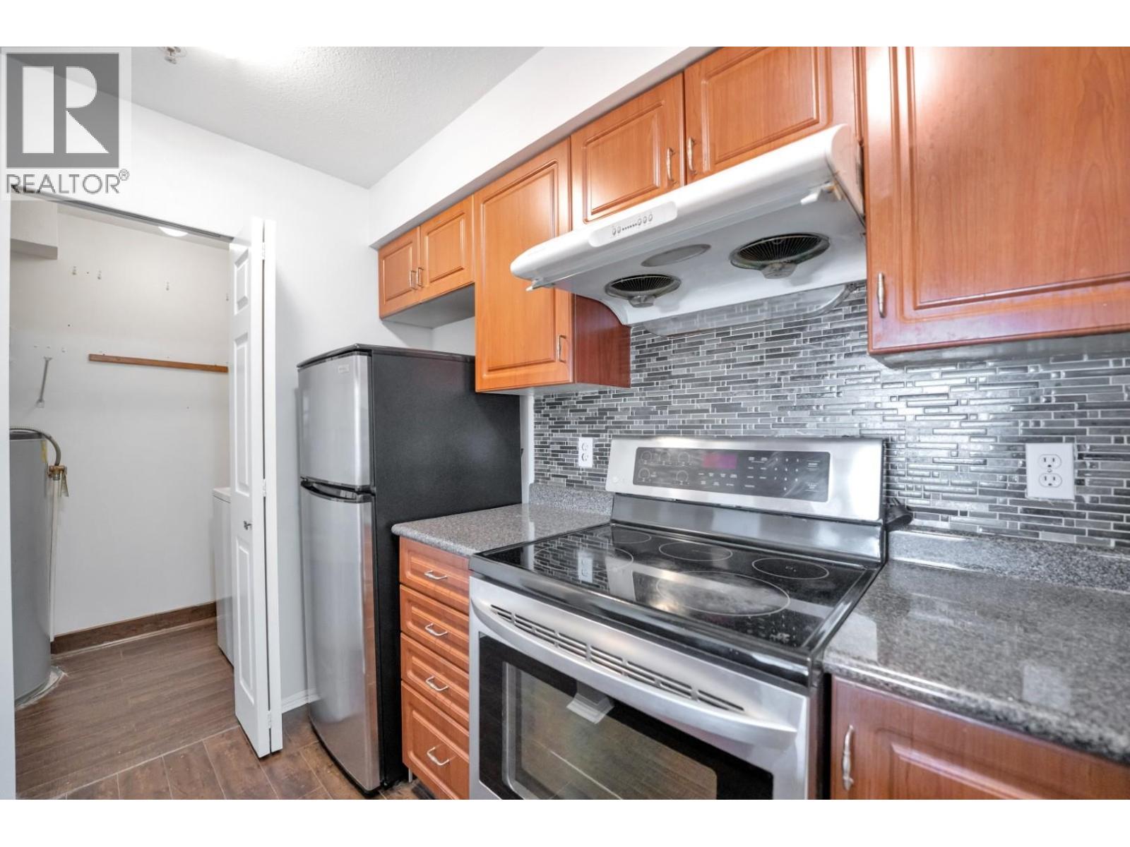 12 1328 W 73rd Avenue, Vancouver, British Columbia  V6P 3E7 - Photo 11 - R3095408