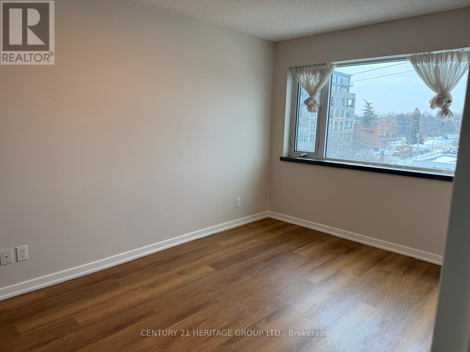 406 - 10415 Yonge Street, Richmond Hill, Ontario  L4C 0Z3 - Photo 12 - N12842002