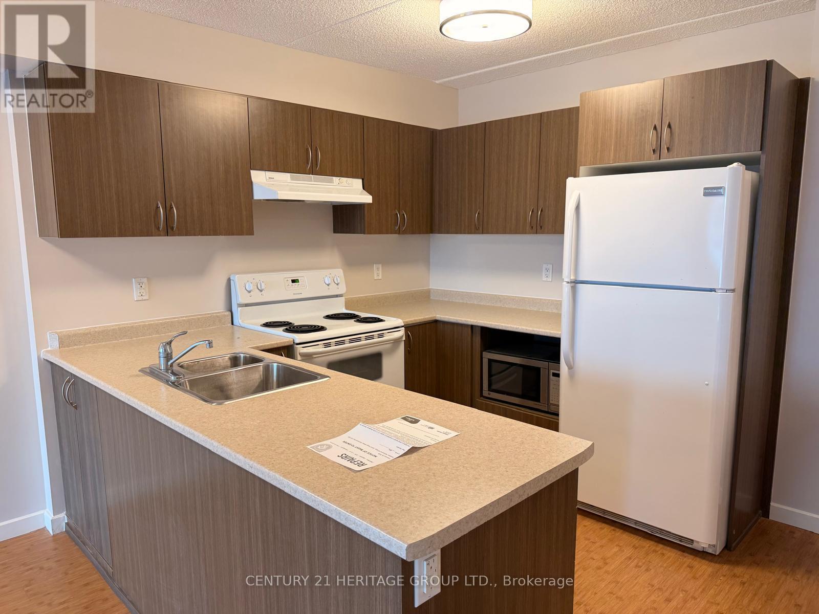 406 - 10415 Yonge Street, Richmond Hill, Ontario  L4C 0Z3 - Photo 3 - N12842002