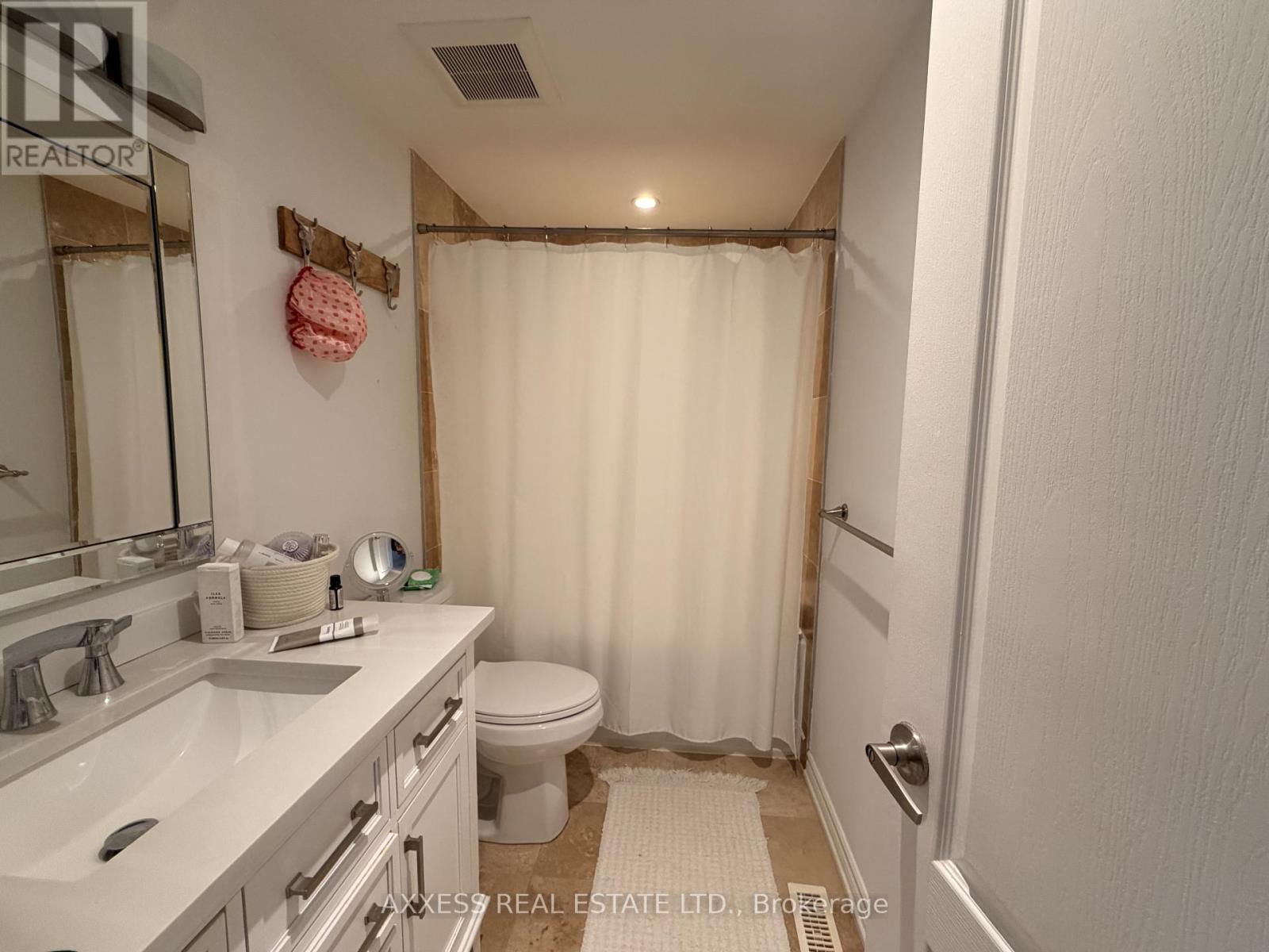 3 - 98 Brock Street, Oakville, Ontario  L6K 2Z1 - Photo 11 - W12842038