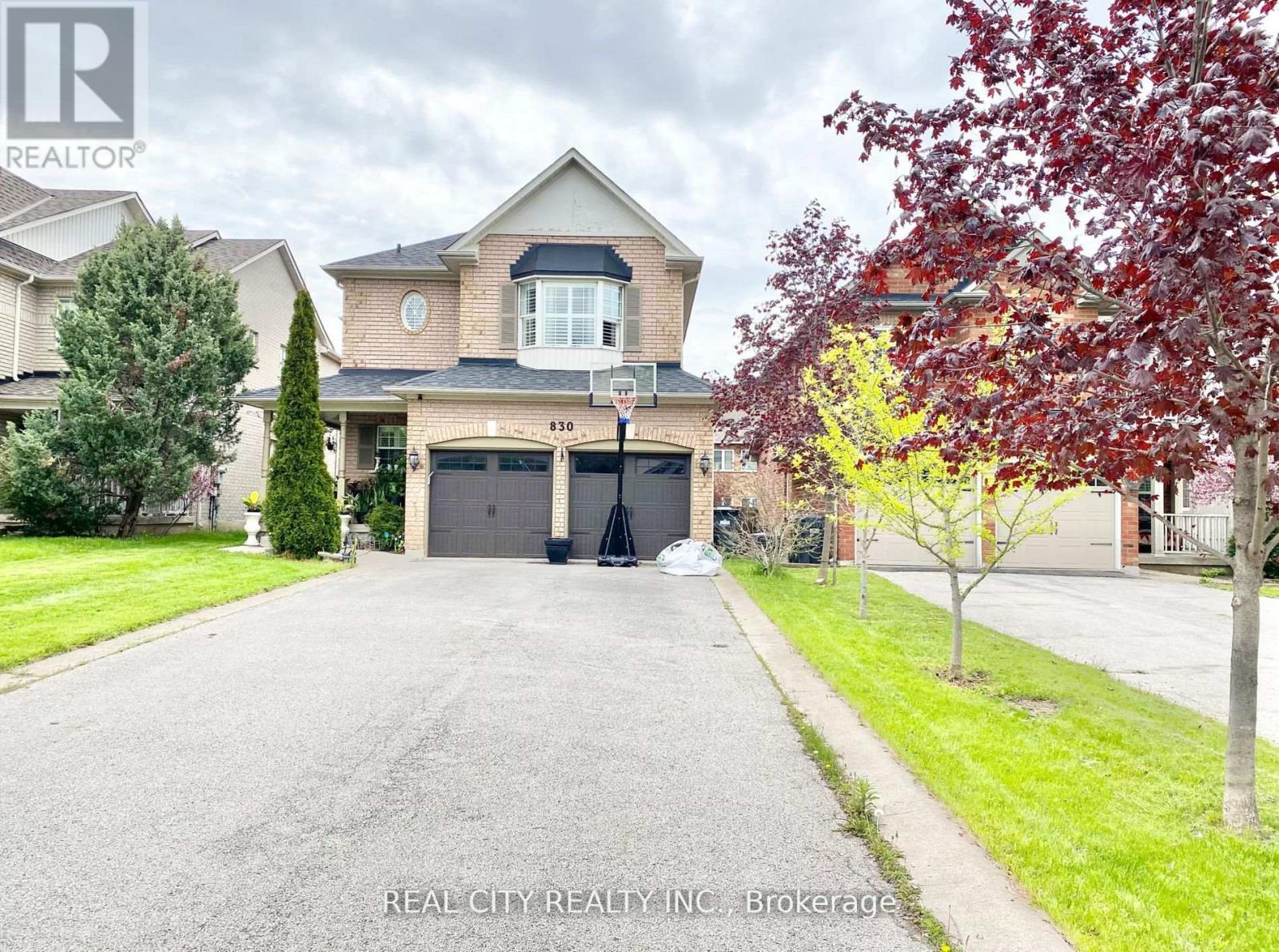 830 Old Derry Road, Mississauga, Ontario  L5W 1B9 - Photo 1 - W12842054