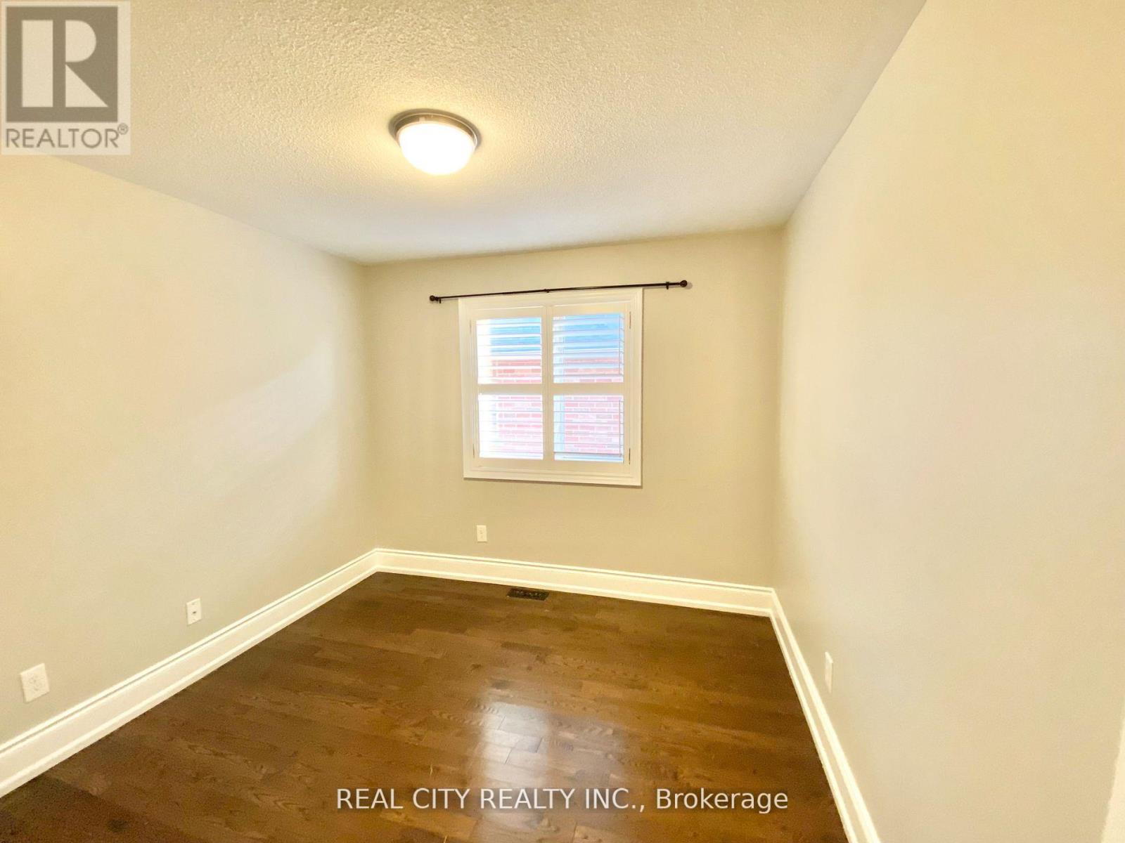 830 Old Derry Road, Mississauga, Ontario  L5W 1B9 - Photo 22 - W12842054