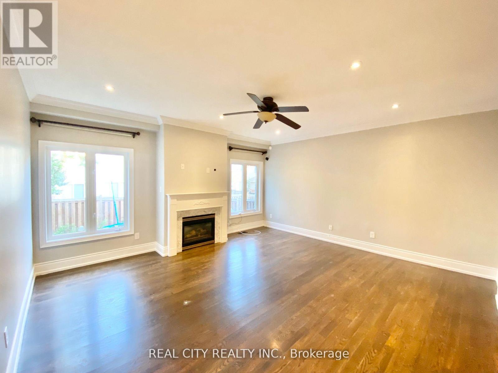 830 Old Derry Road, Mississauga, Ontario  L5W 1B9 - Photo 9 - W12842054