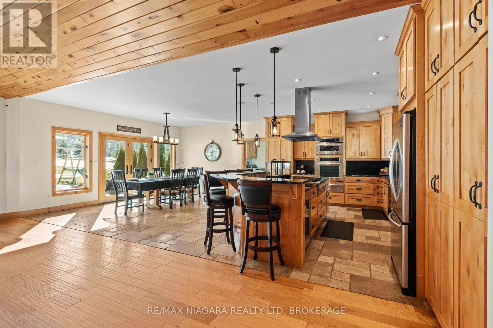 1559 York Road, Niagara-On-The-Lake, Ontario  L0S 1P0 - Photo 14 - X12841752