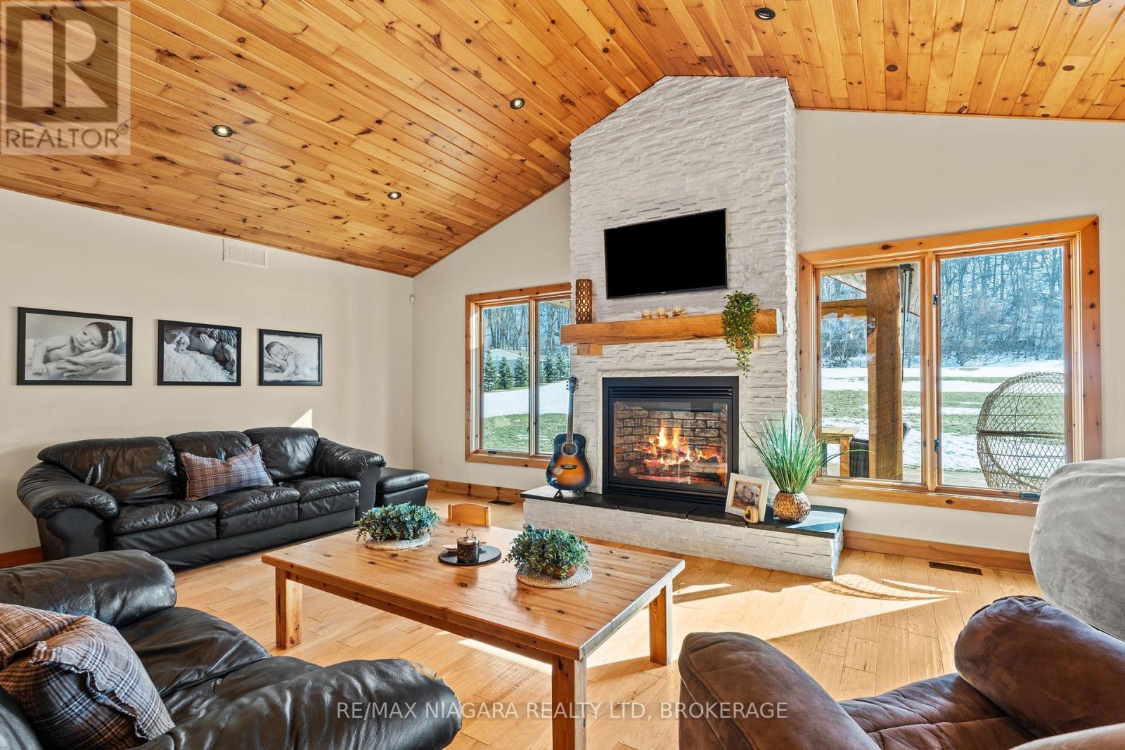 1559 York Road, Niagara-On-The-Lake, Ontario  L0S 1P0 - Photo 11 - X12841752