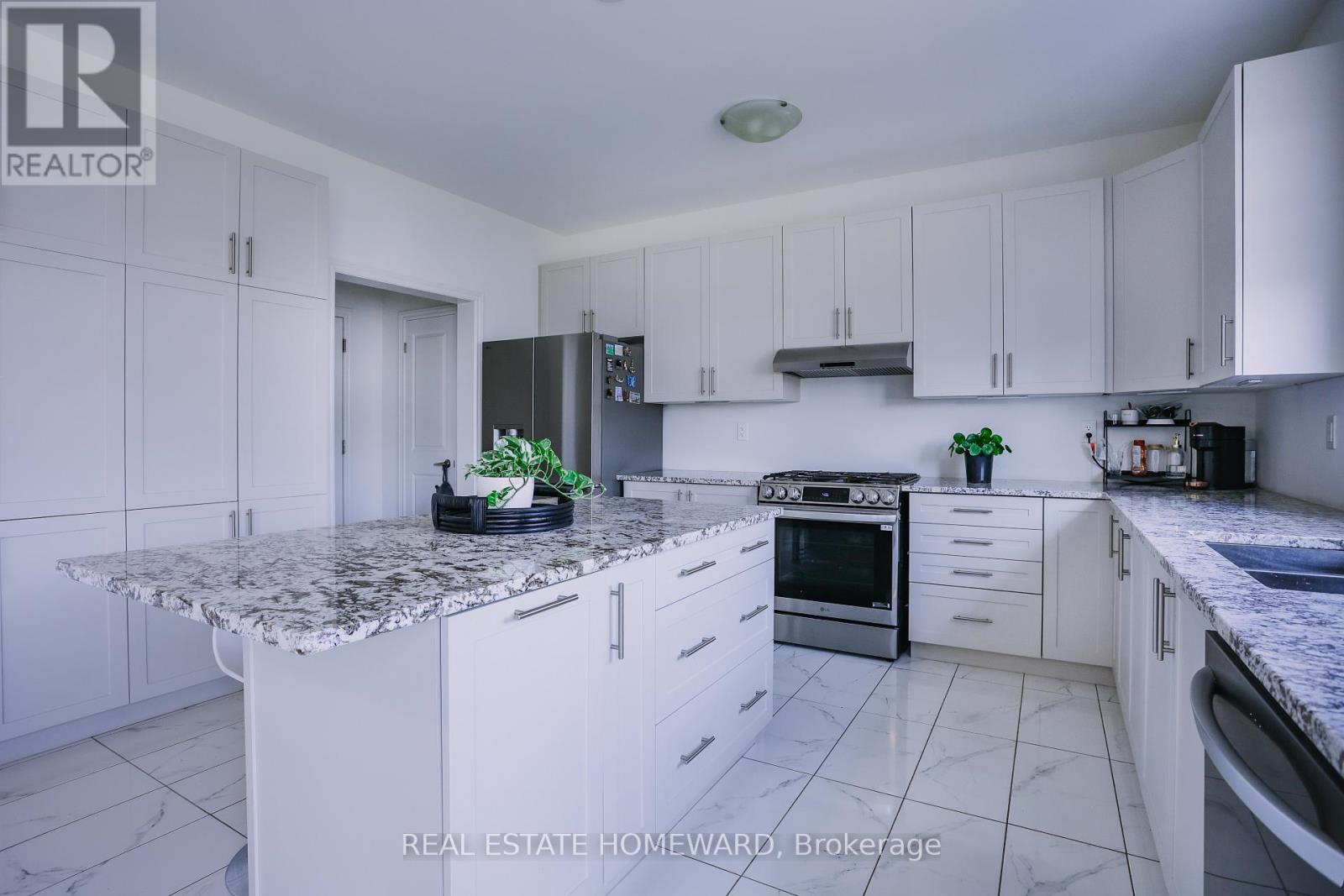 111 Rea Drive, Centre Wellington, Ontario  N1M 2W3 - Photo 16 - X12842046