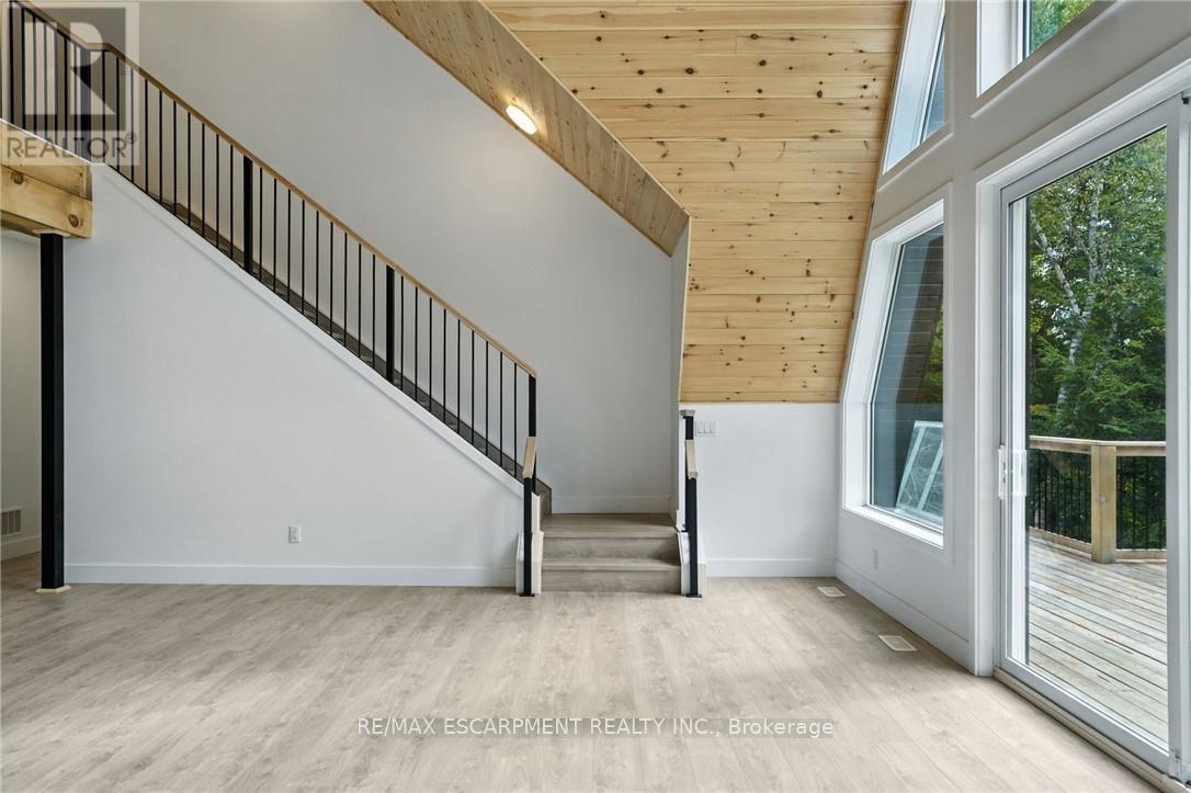 1295 Wenona Lake Road, Dysart Et Al, Ontario  K0M 1S0 - Photo 14 - X12842056