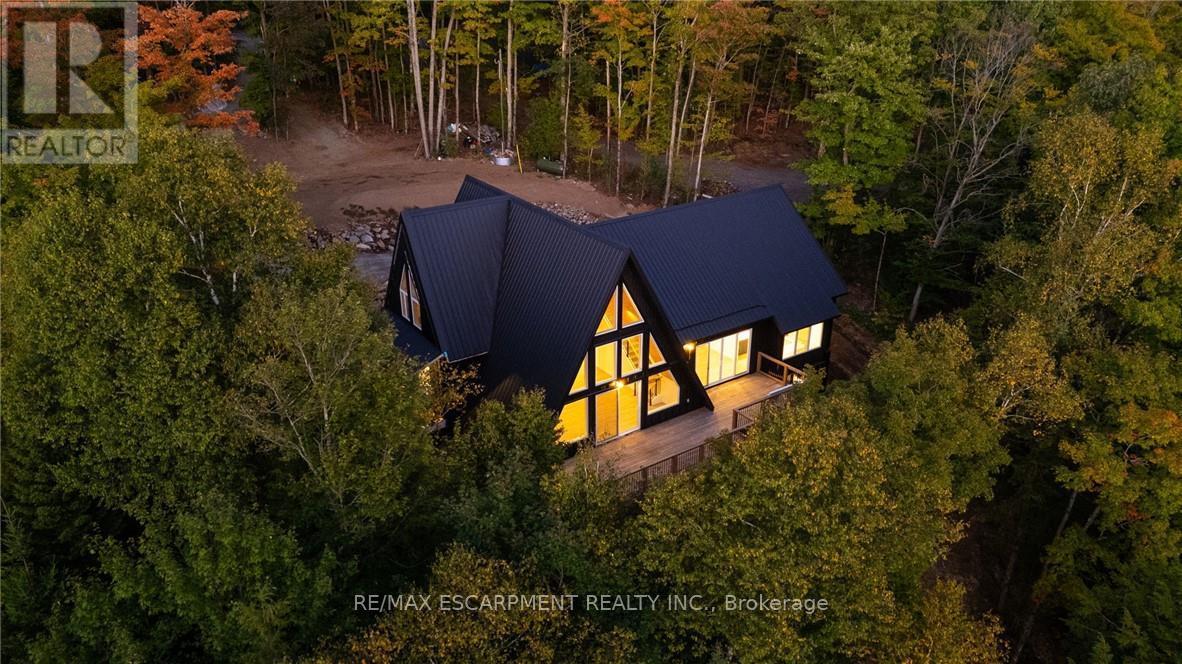 1295 Wenona Lake Road, Dysart Et Al, Ontario  K0M 1S0 - Photo 2 - X12842056