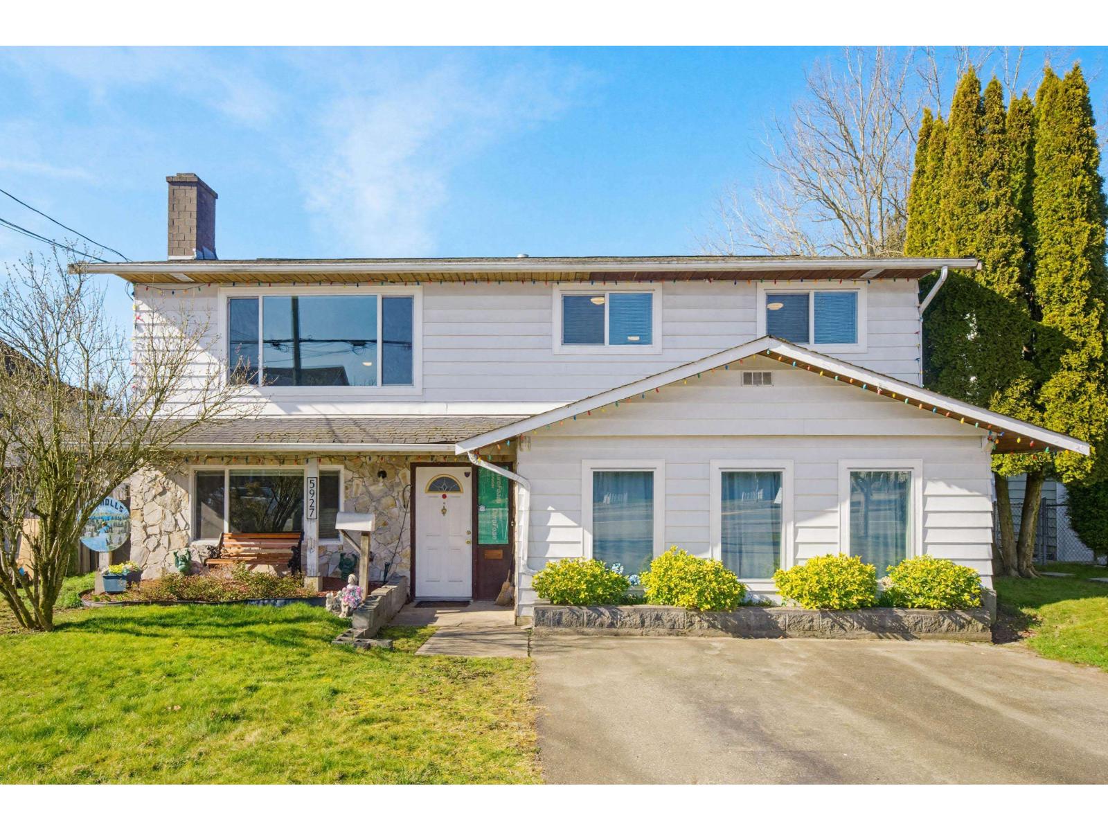 5927 184 Street, Surrey, British Columbia  V3S 4N2 - Photo 1 - R3095026