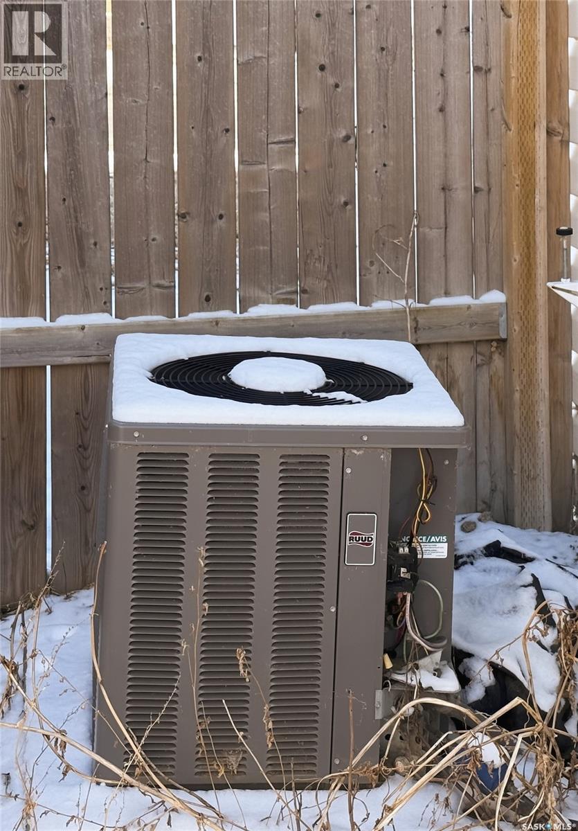 96 10th Avenue Ne, Swift Current, Saskatchewan  S9H 2T2 - Photo 21 - SK029569