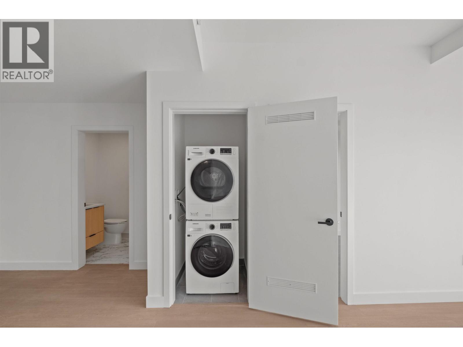 553 422 E 3rd Street, North Vancouver, British Columbia  V7L 0K1 - Photo 12 - R3095706