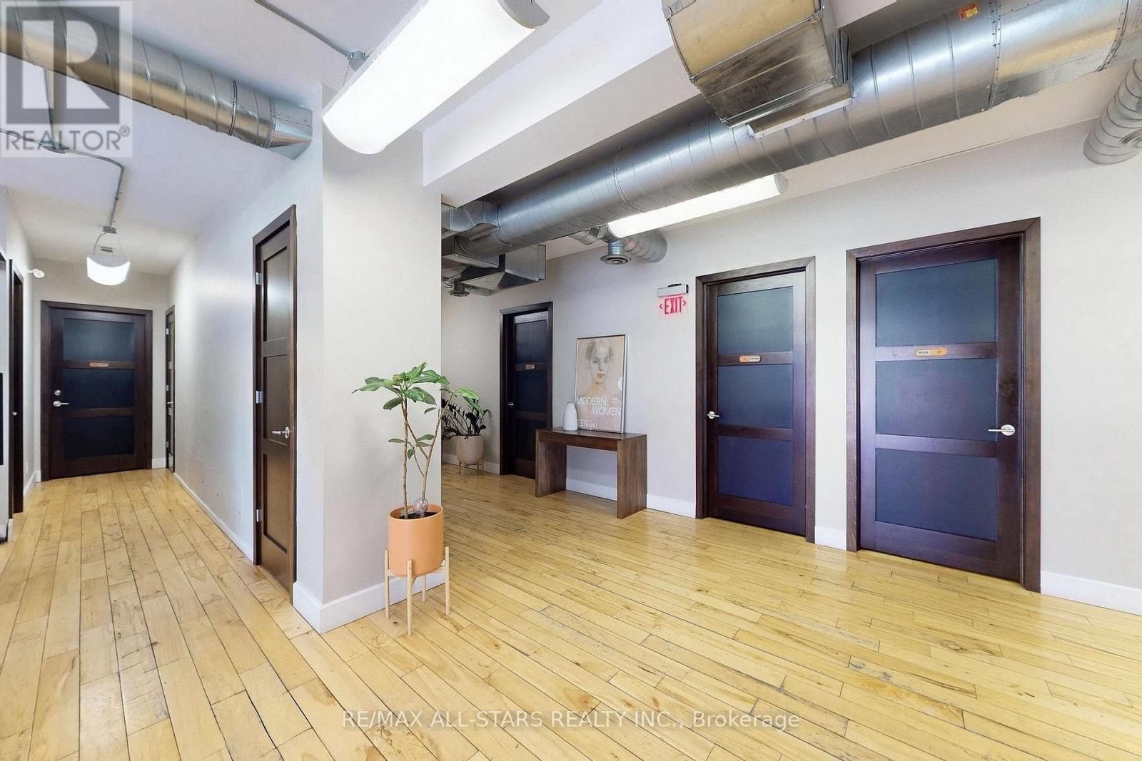 300 - 1269 Dundas Street W, Toronto, Ontario  M6J 1H1 - Photo 25 - C12815198