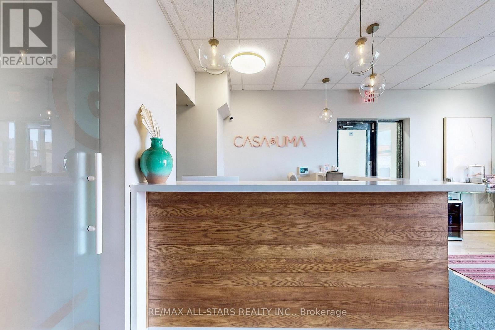 300 - 1269 Dundas Street W, Toronto, Ontario  M6J 1H1 - Photo 7 - C12815198