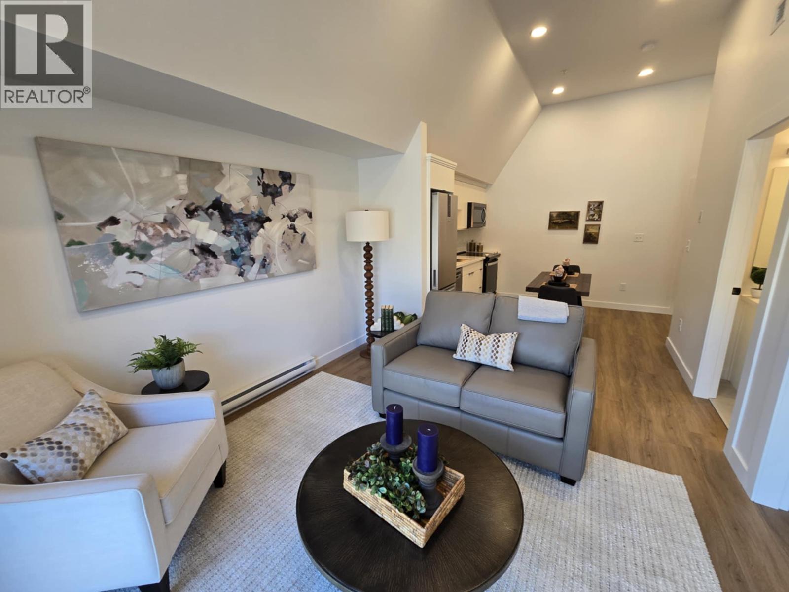 514 Victoria Street Unit# 505, Nelson, British Columbia V1L 4K8 - Photo 4 - 2477886