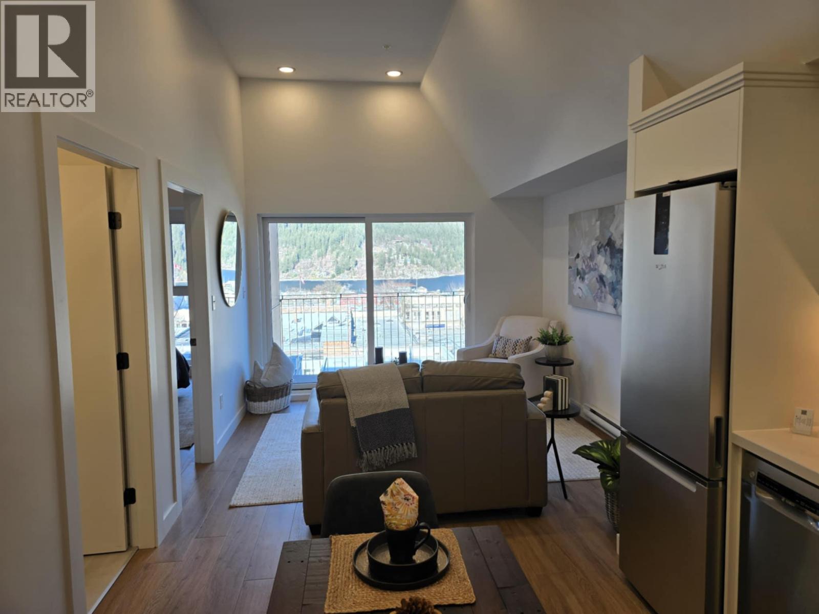 514 Victoria Street Unit# 505, Nelson, British Columbia V1L 4K8 - Photo 5 - 2477886