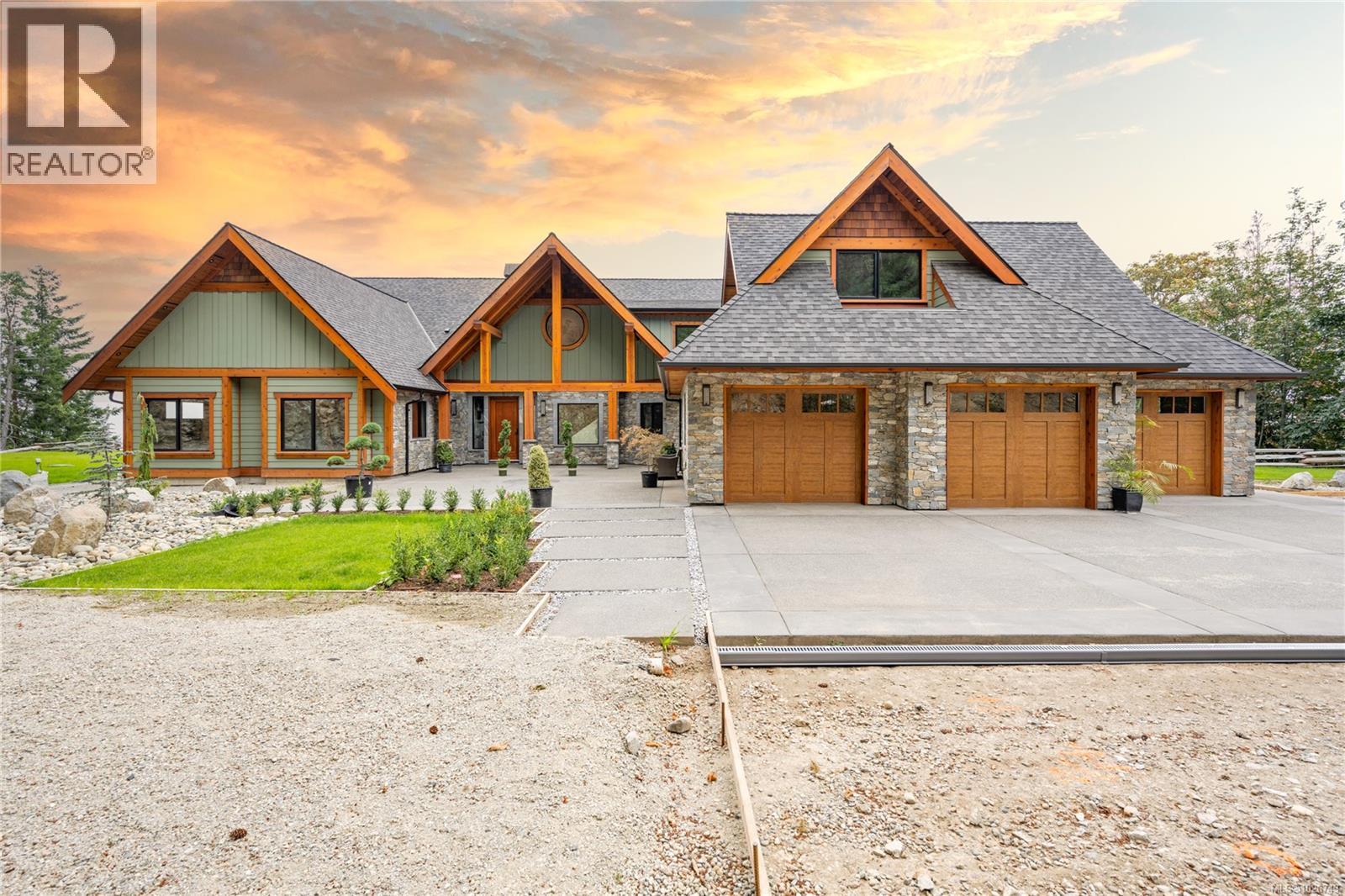 1745 Warn Way, Qualicum Beach, British Columbia V9K 2S3 - Photo 1 - 1026743