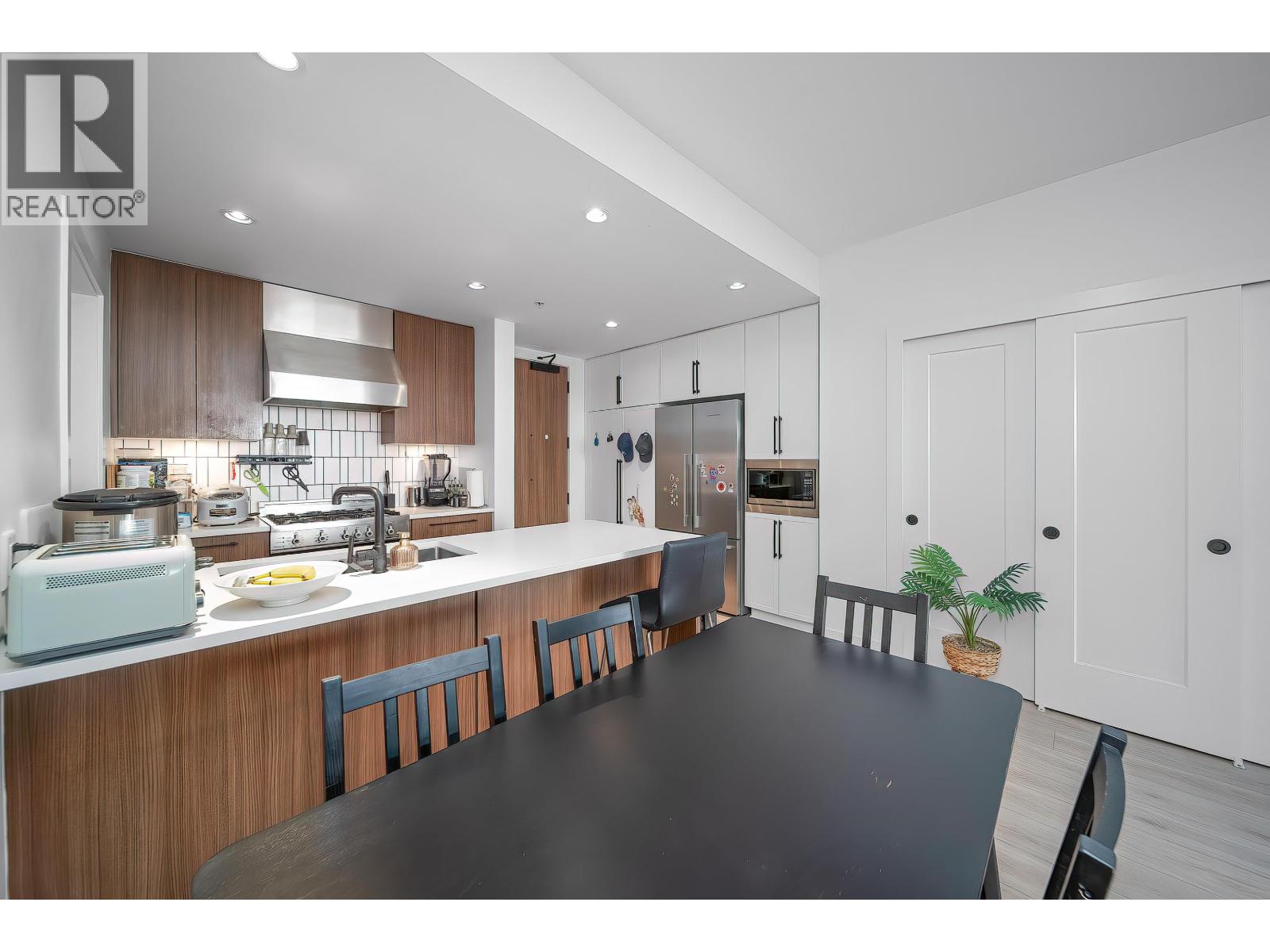 208 6933 Cambie Street, Vancouver, British Columbia  V6P 0J1 - Photo 10 - R3092753