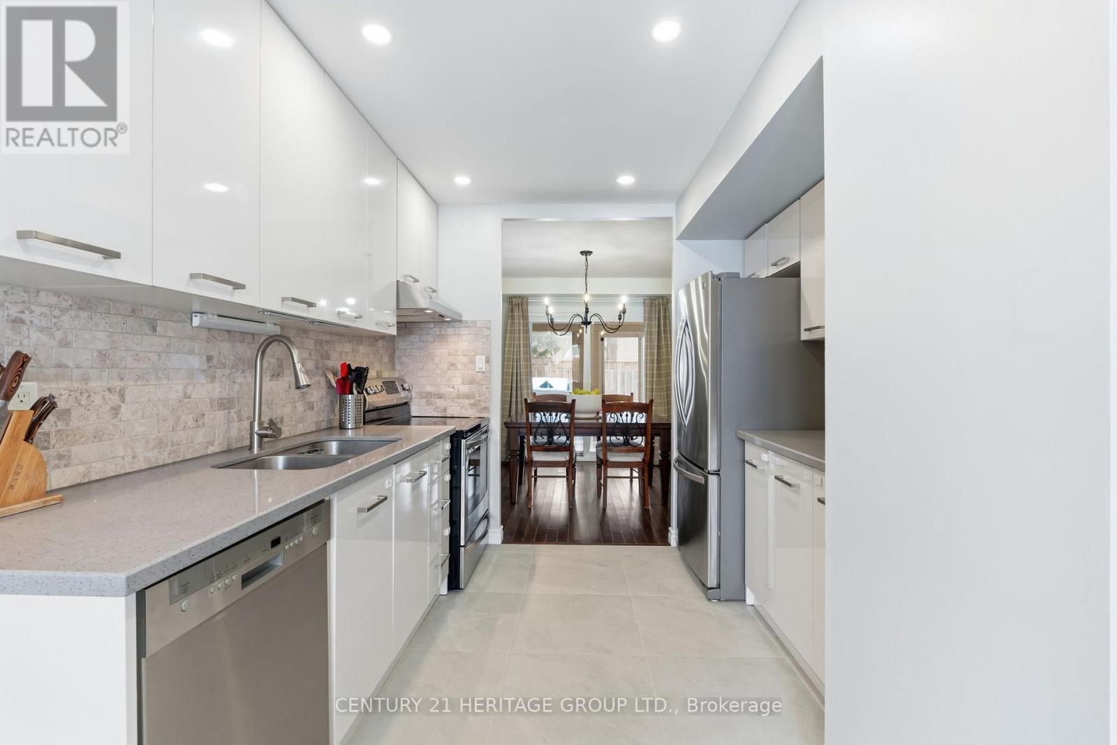 158 Patterson Street, Newmarket, Ontario  L3Y 4Y8 - Photo 12 - N12841280