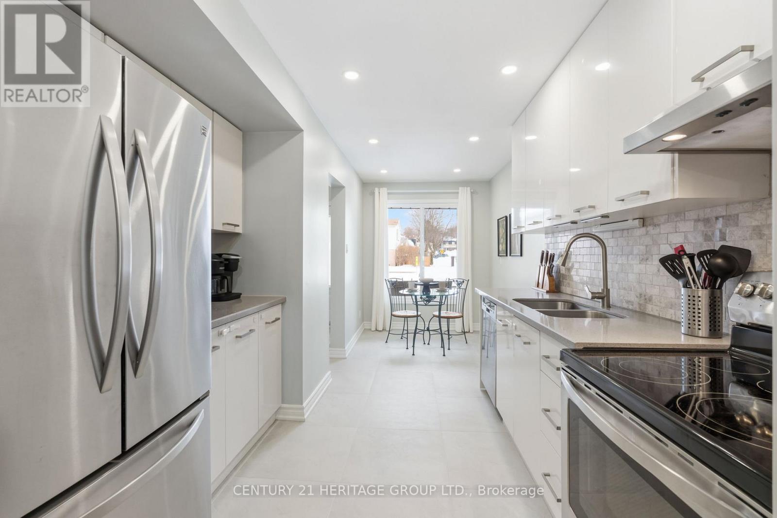 158 Patterson Street, Newmarket, Ontario  L3Y 4Y8 - Photo 13 - N12841280