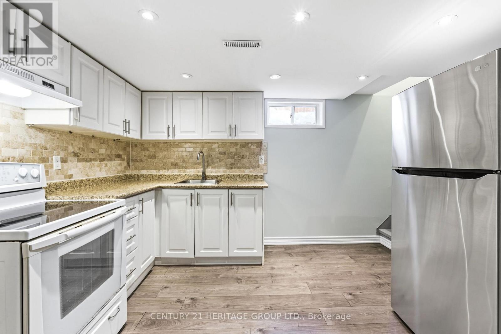 158 Patterson Street, Newmarket, Ontario  L3Y 4Y8 - Photo 33 - N12841280