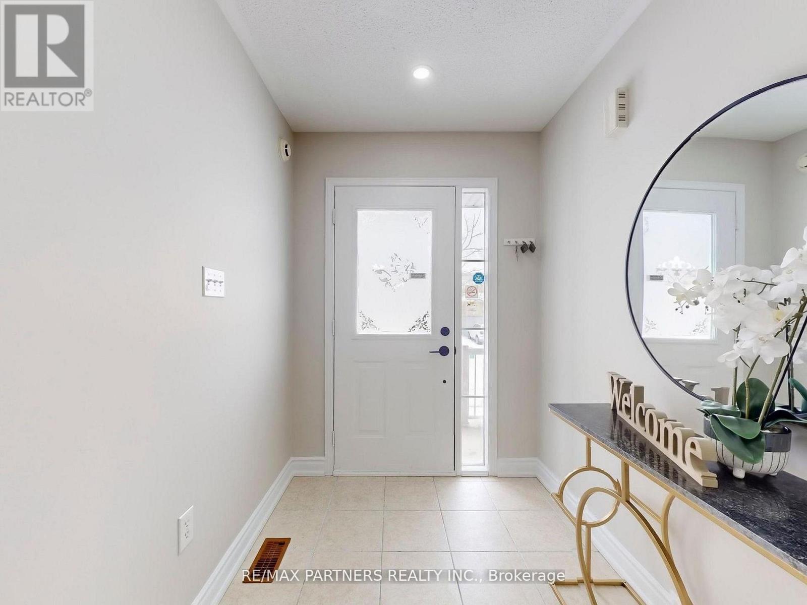 49 Charles Sturdy Road, Markham, Ontario  L6C 3E8 - Photo 22 - N12841784