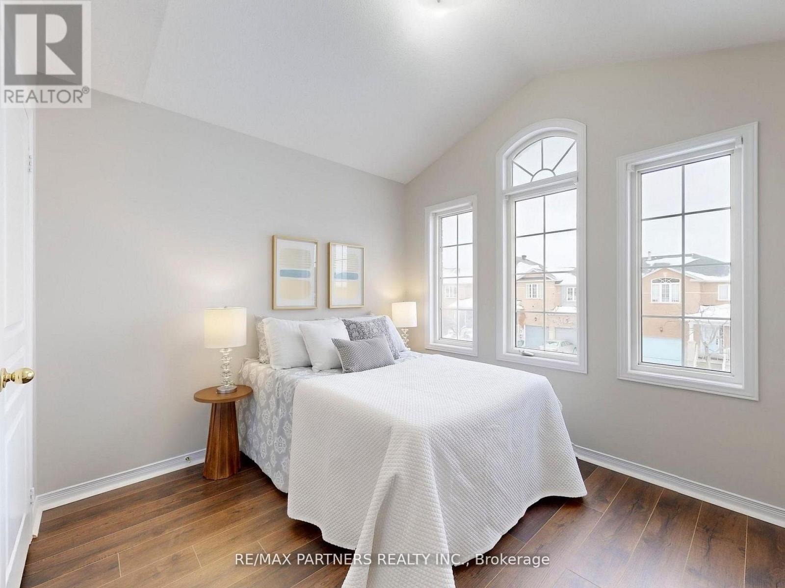 49 Charles Sturdy Road, Markham, Ontario  L6C 3E8 - Photo 32 - N12841784