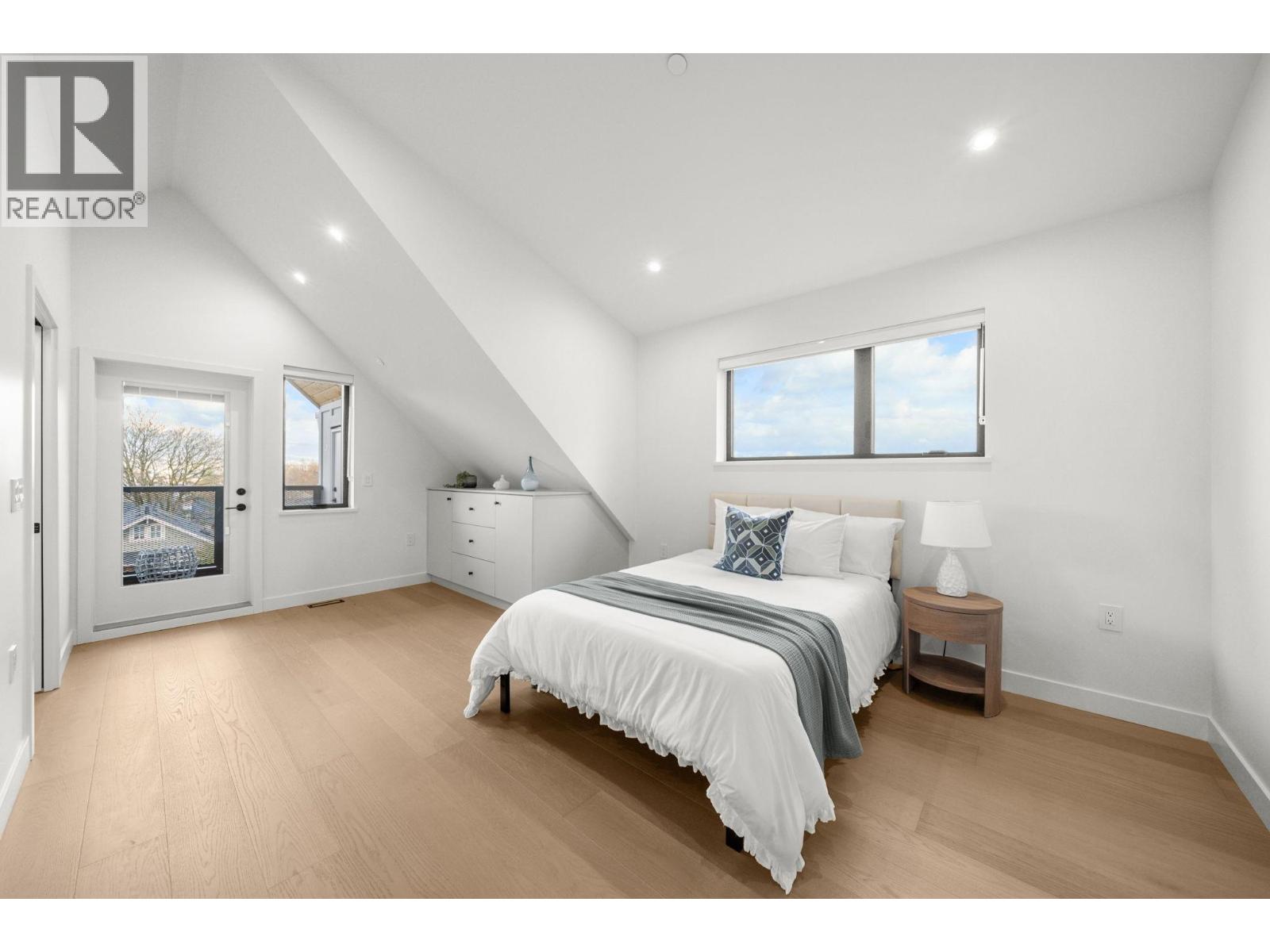 2 2247 Parker Street, Vancouver, British Columbia  V5L 2L8 - Photo 20 - R3095781