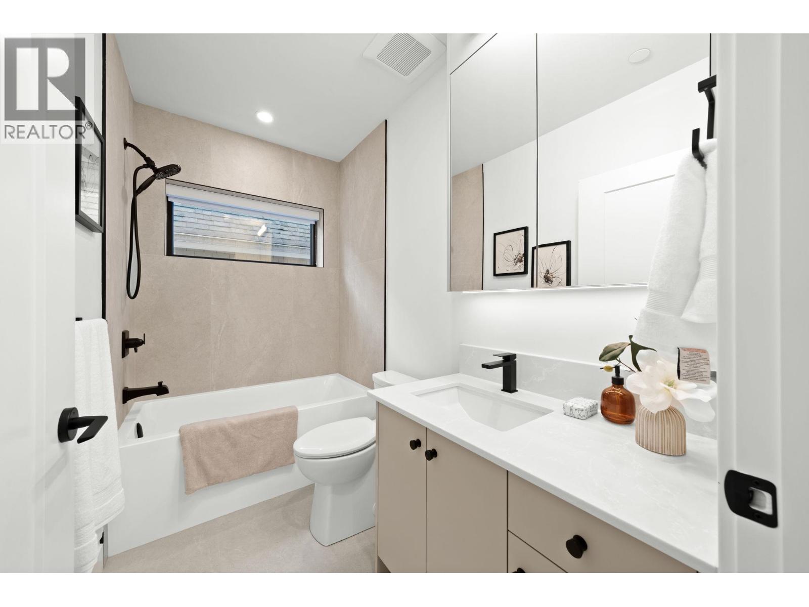 1 2247 Parker Street, Vancouver, British Columbia  V5L 2L8 - Photo 20 - R3095805