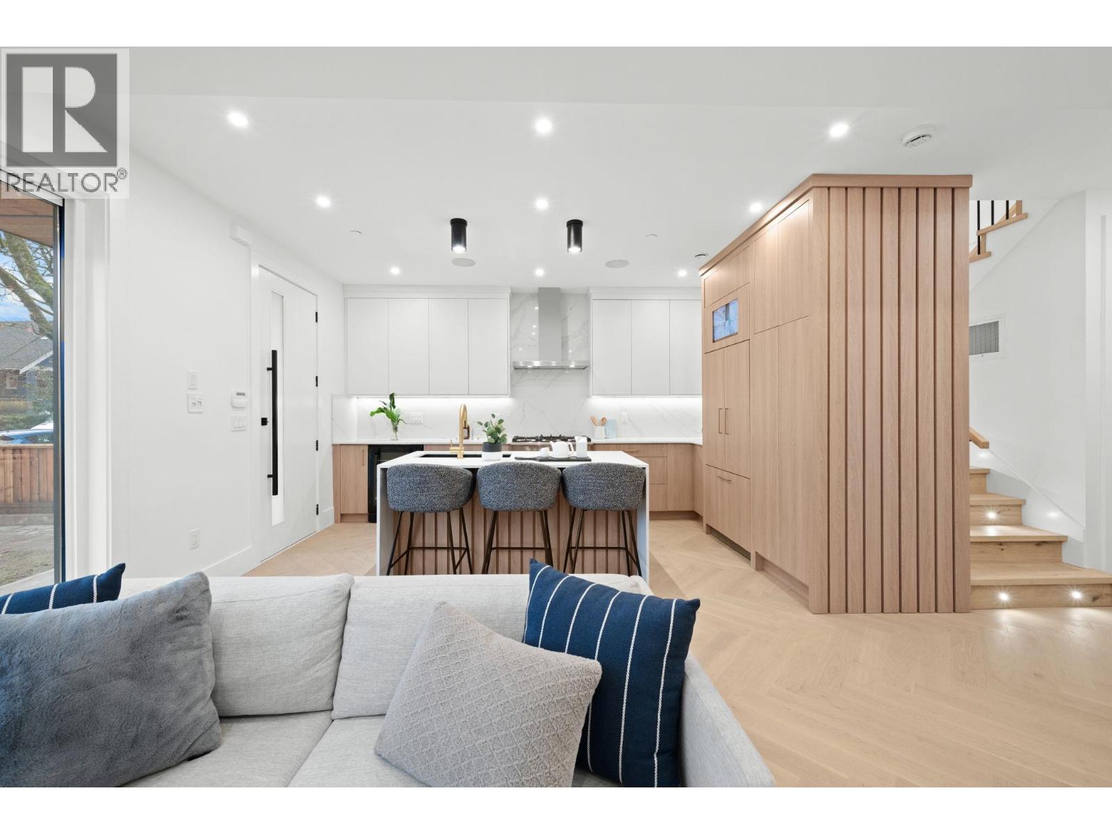 1 1967 E 13th Avenue, Vancouver, British Columbia  V5N 2C3 - Photo 14 - R3095822