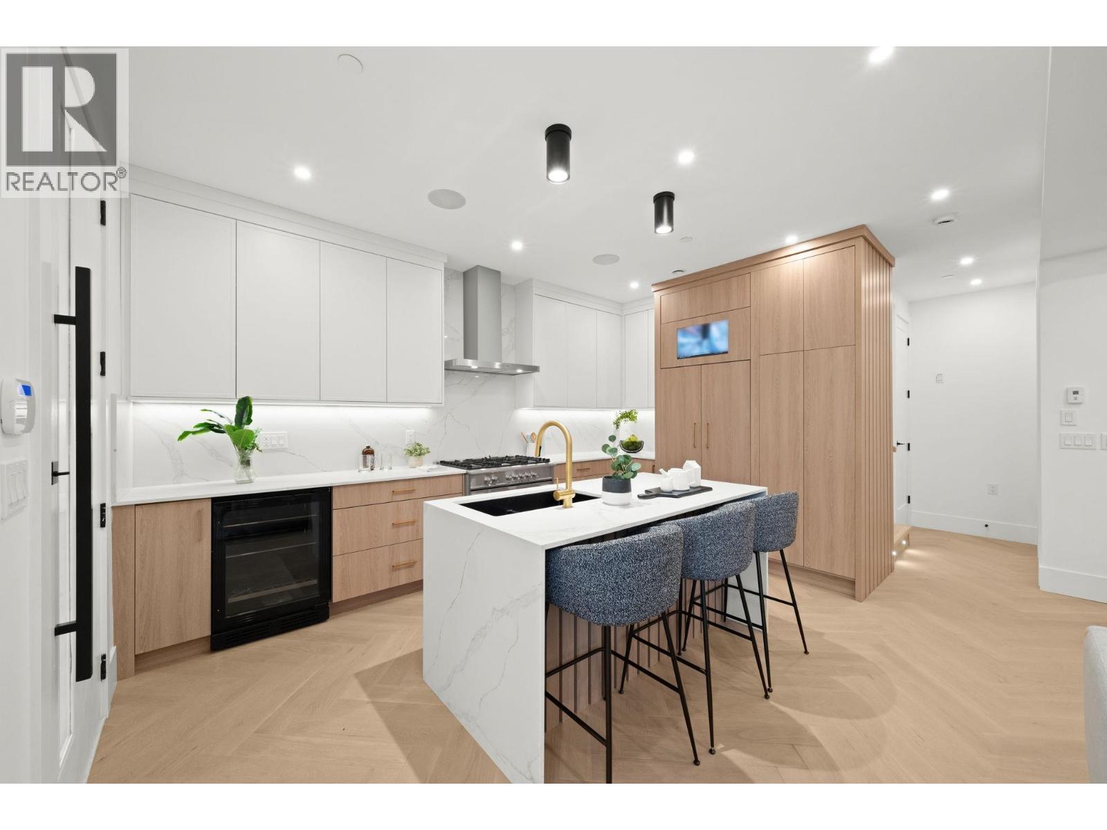 1 1967 E 13th Avenue, Vancouver, British Columbia  V5N 2C3 - Photo 7 - R3095822